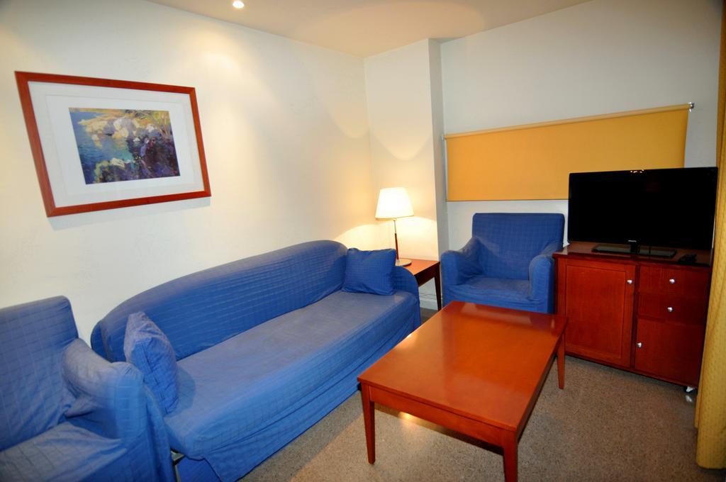 Aparthotel Sole Pobla de Segur Zimmer foto